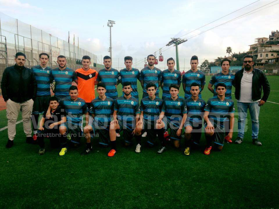 La squadra Juniores dello Sporting Taormina calcio